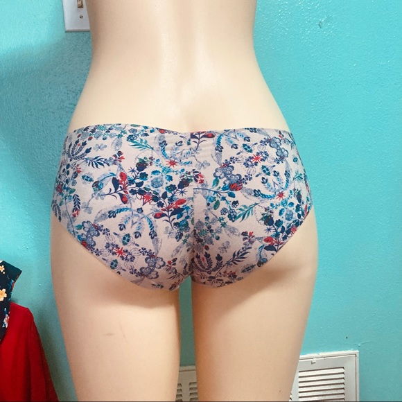 Victoria’s Secret Hiphugger Hipster - Picture 4 of 7